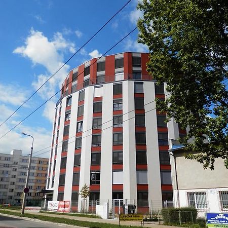 Ubytovaci Zarizeni Koleje Pedagog Ceske Budejovice Eksteriør bilde