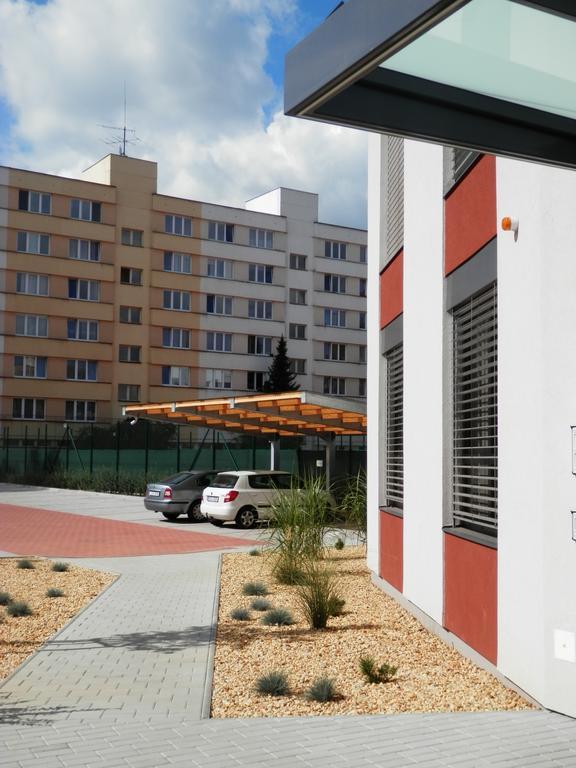 Ubytovaci Zarizeni Koleje Pedagog Ceske Budejovice Eksteriør bilde